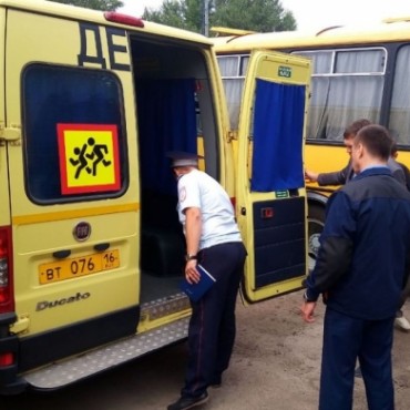 С 1 января 2021 года вступят в силу новые правила перевозки на автобусе группы детей